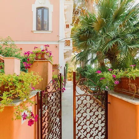 Chiara - Lavi Luxury Вилла Капри