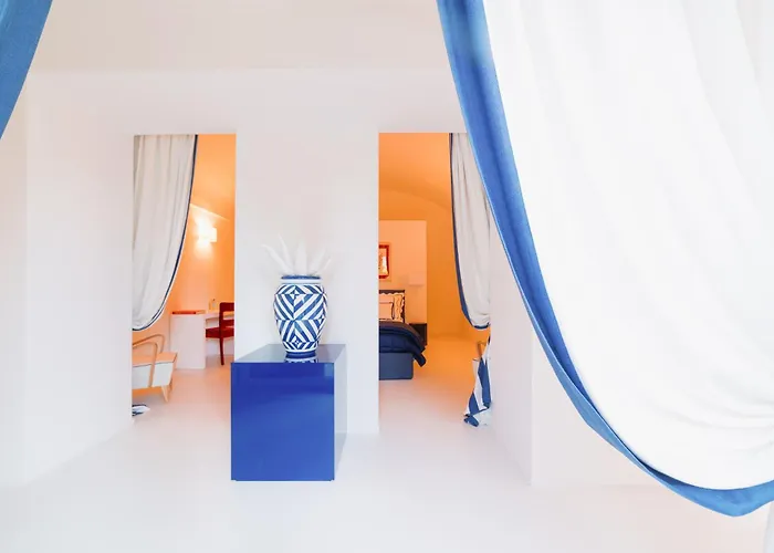 Chiara - Lavi Luxury Капри