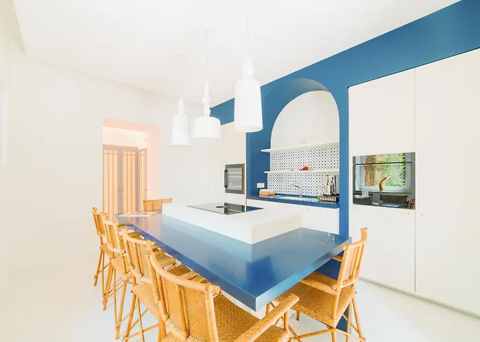 Chiara - Lavi Luxury Капри